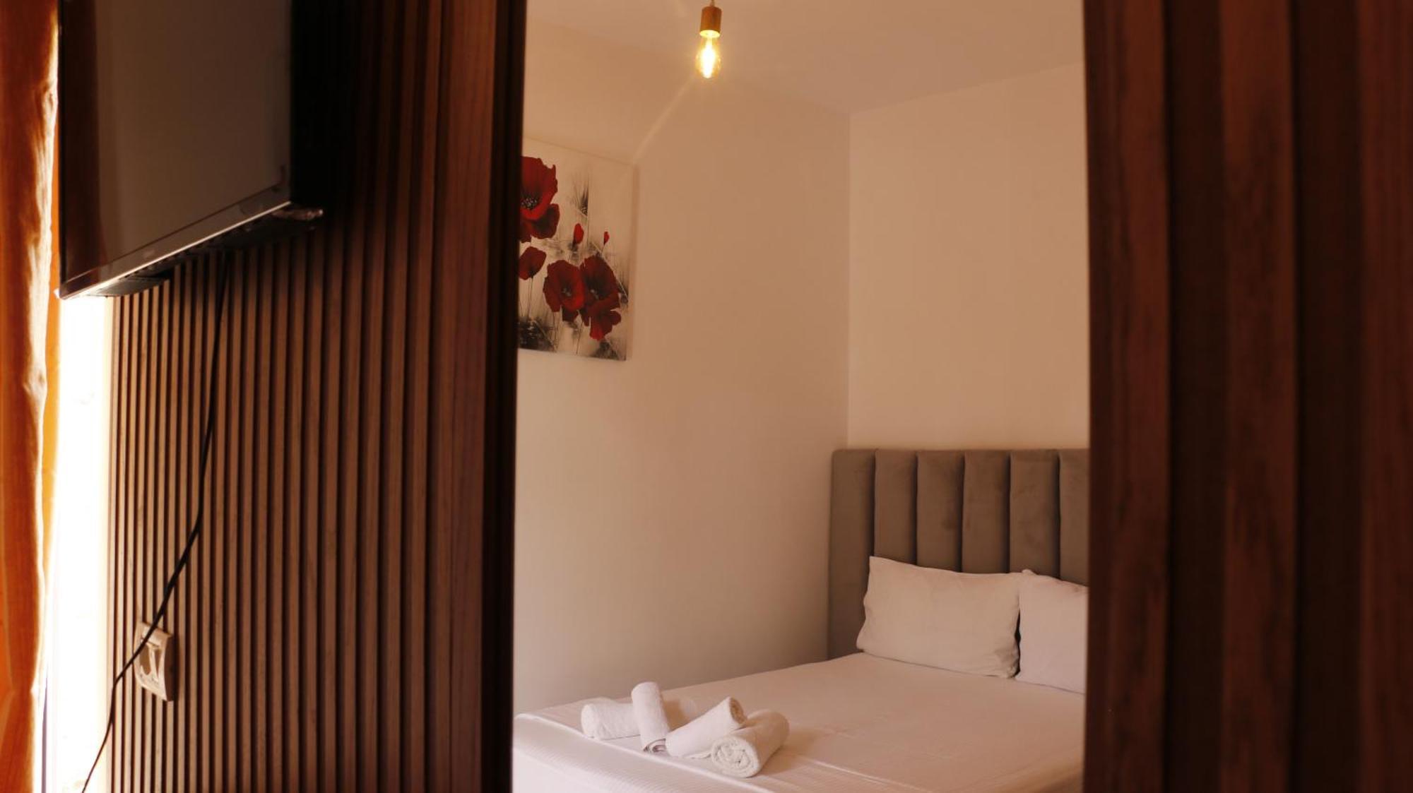 Bed and Breakfast Velco Bb Himara Exterior foto
