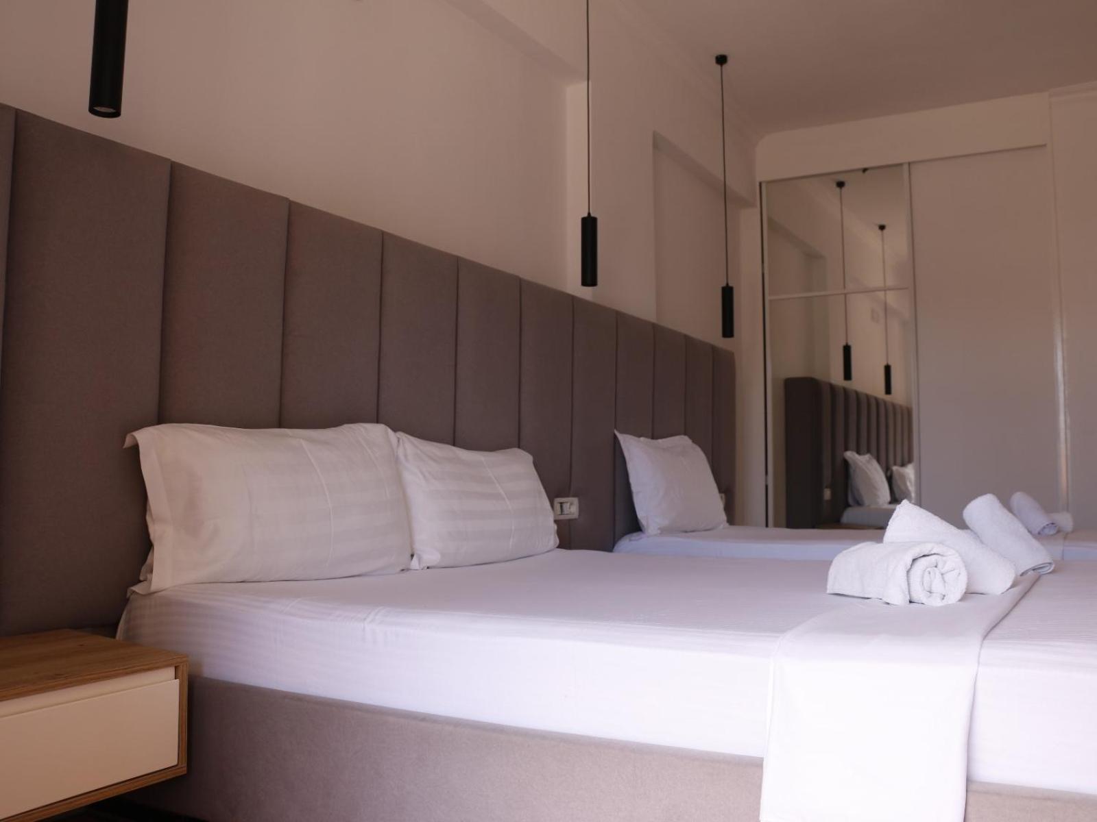 Bed and Breakfast Velco Bb Himara Exterior foto